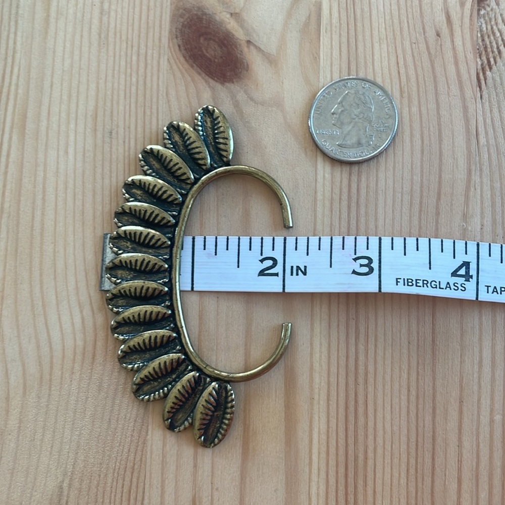 Cowrie ear cuff ASOS - Picture 3 of 4